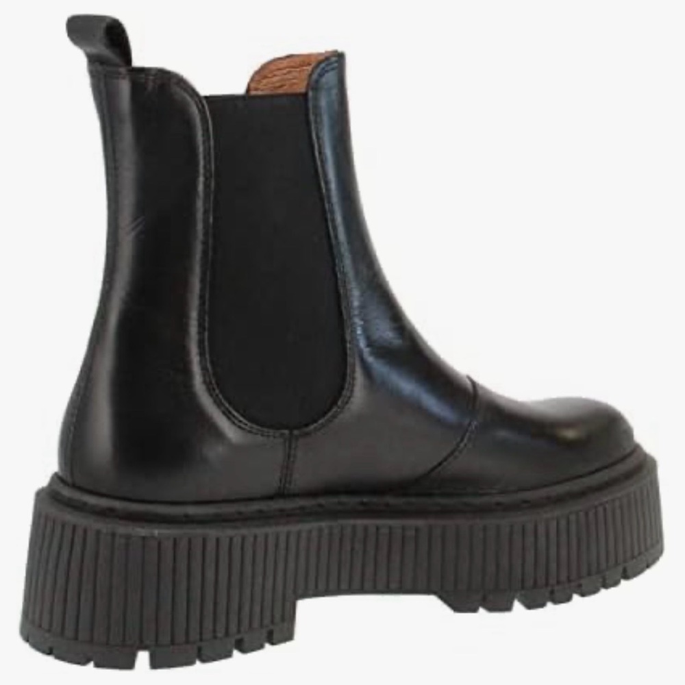NWT Ten Points Black Alina Chelsea Boots - Picture 2 of 11